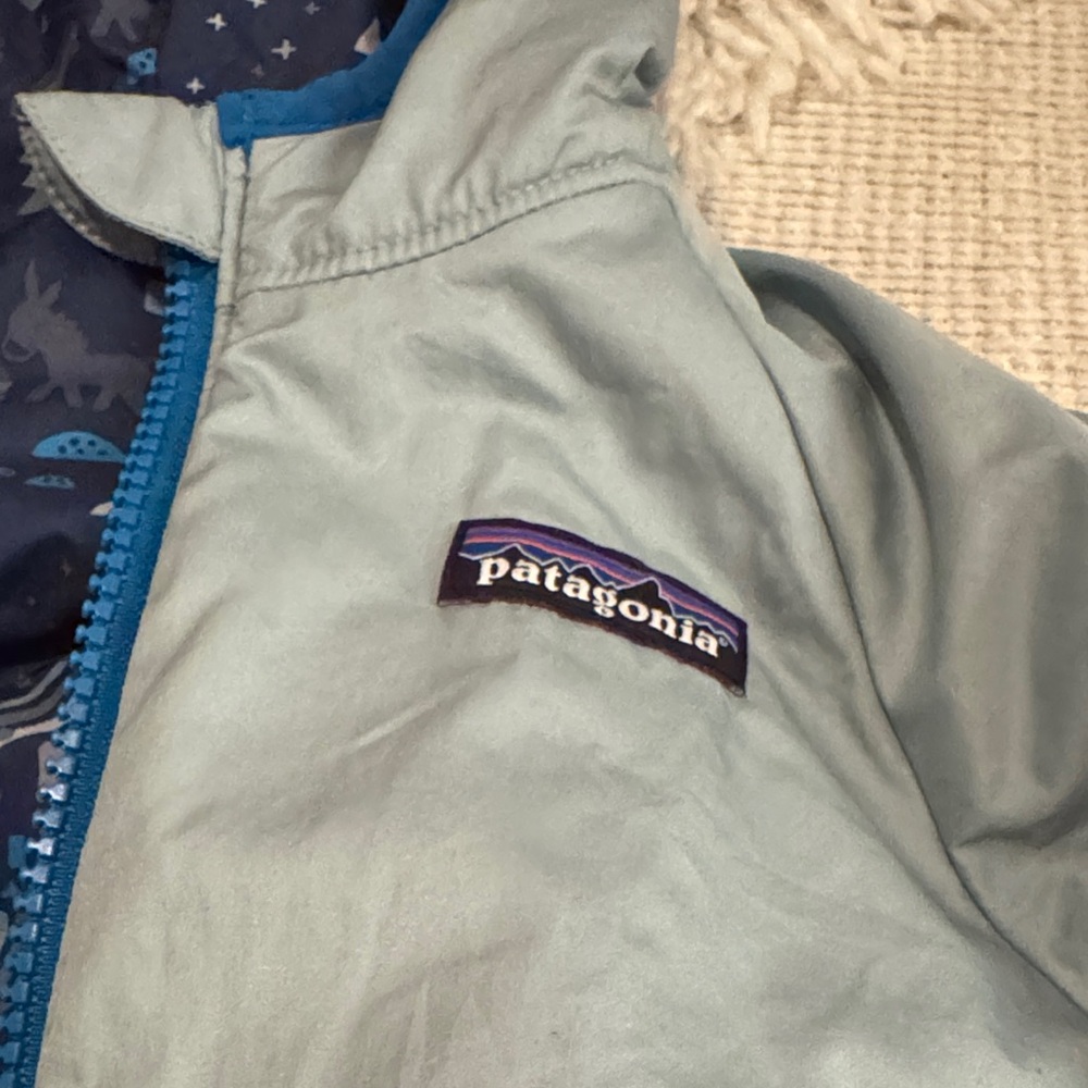 Patagonia Kids Blue Adventure Raincoat - Picture 6 of 6